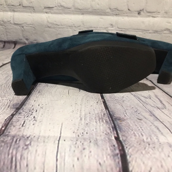 FRANCO SARTO - Sz 6 Blue Suede peep toe Heels with silver buckle - Picture 6 of 8